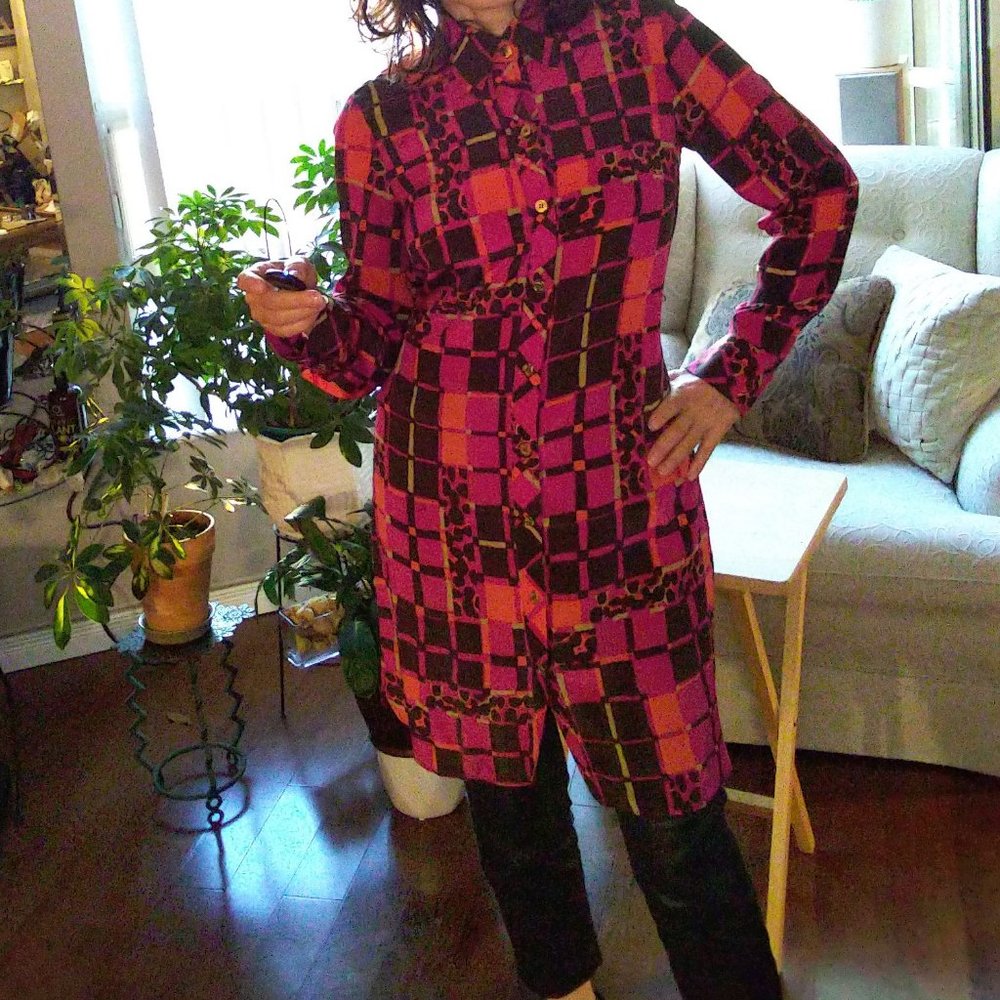 Trina Turk - Silk button front long blouse - Size
